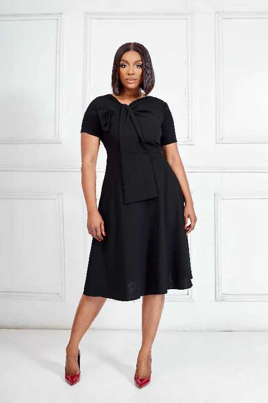 Erilyn Temi Short Sleeve dress with back zip fastening